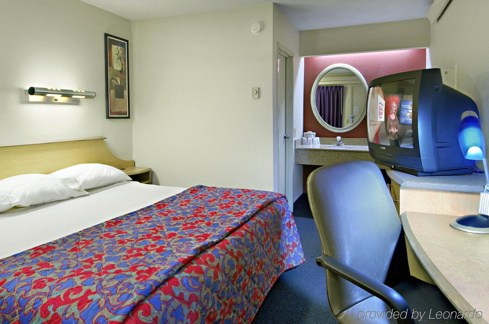 Red Roof Inn Enfield Extérieur photo